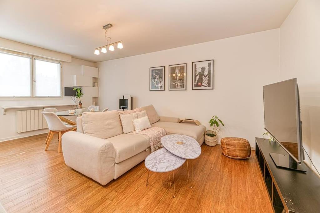 50m Gem - 400m Gare: Garage Prive, Terrasse, Wifi Appartement