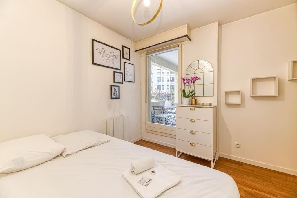 Appartement 50m Gem - 400m Gare: Garage Prive, Terrasse, Wifi *